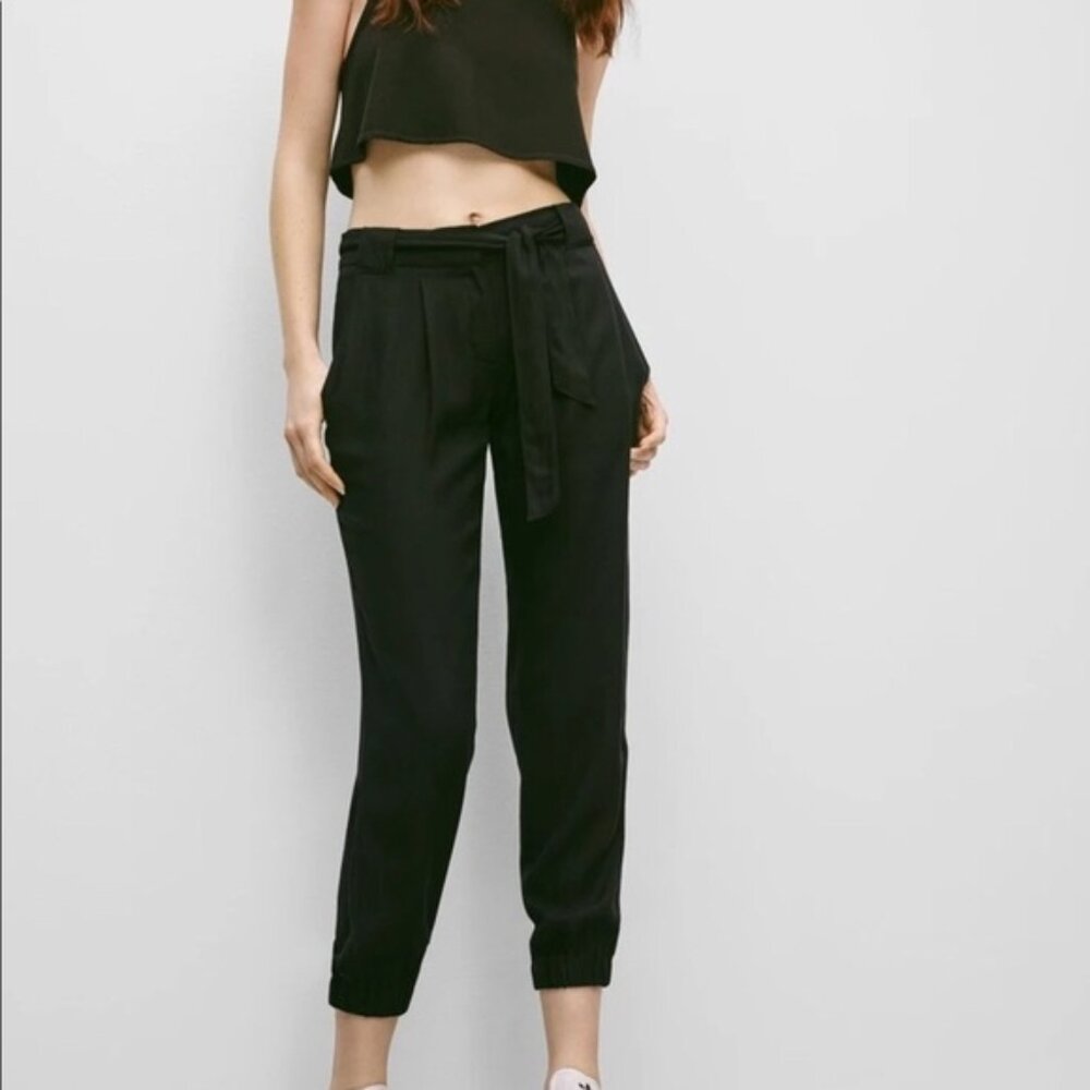Talula Lechuza Ankle Jogger Pant Black